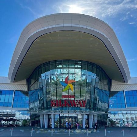 Апартаменты Уютная квартира на Expo Астана Экстерьер фото