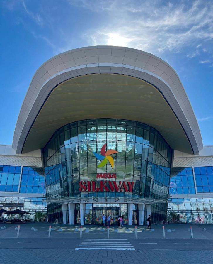 Апартаменты Уютная квартира на Expo Астана Экстерьер фото
